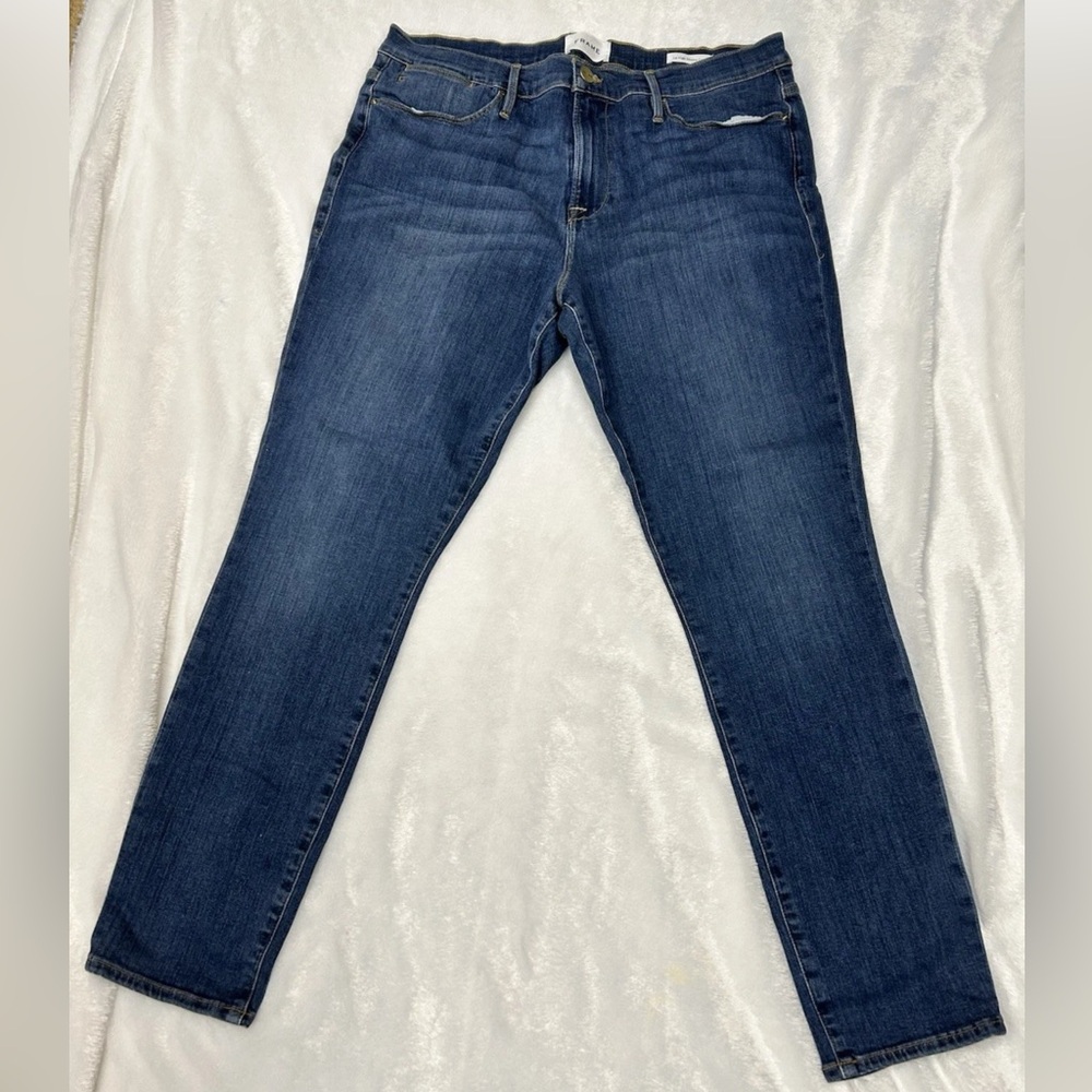 Frame Denim Classic Straight leg Blue Jeans EUC